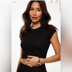 DYNAMITE Black Ribbed Baby T Shirt (size small)